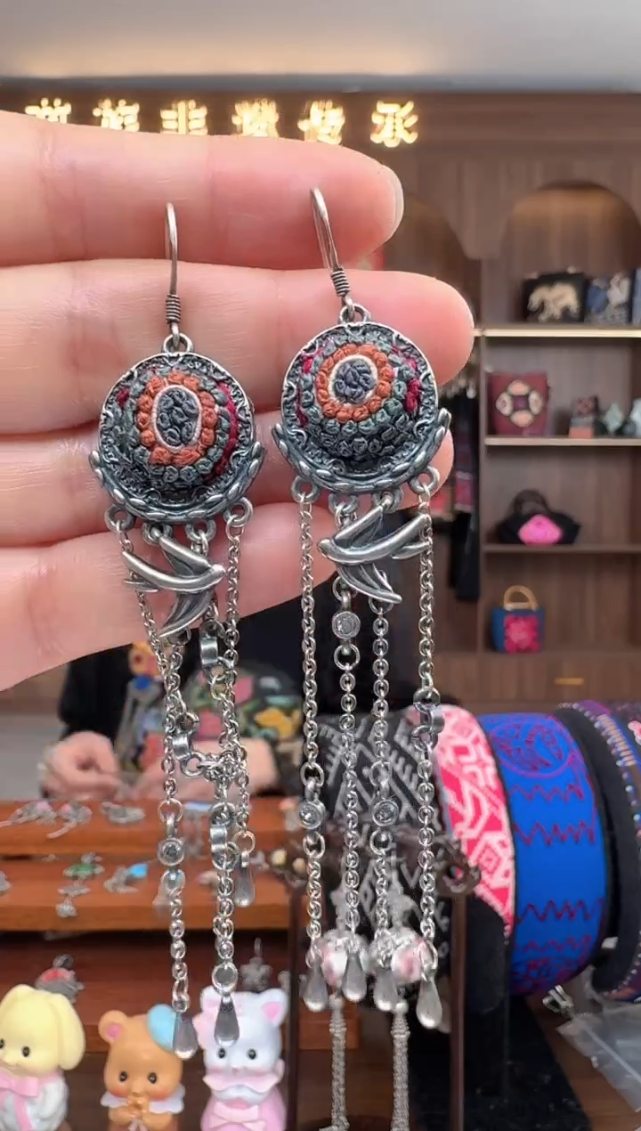 【闪购商品】织绣扶光苗绣传承256