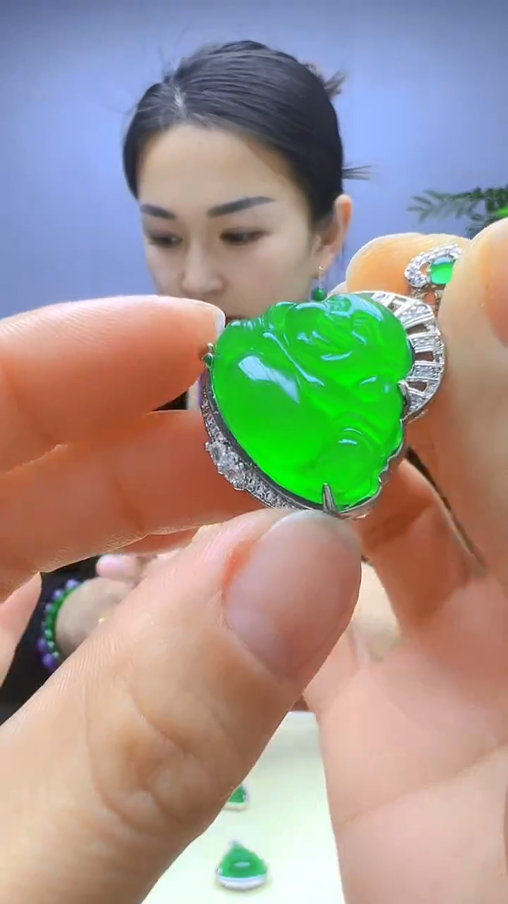 【闪购商品】翡翠颈饰银S925镶嵌颈饰