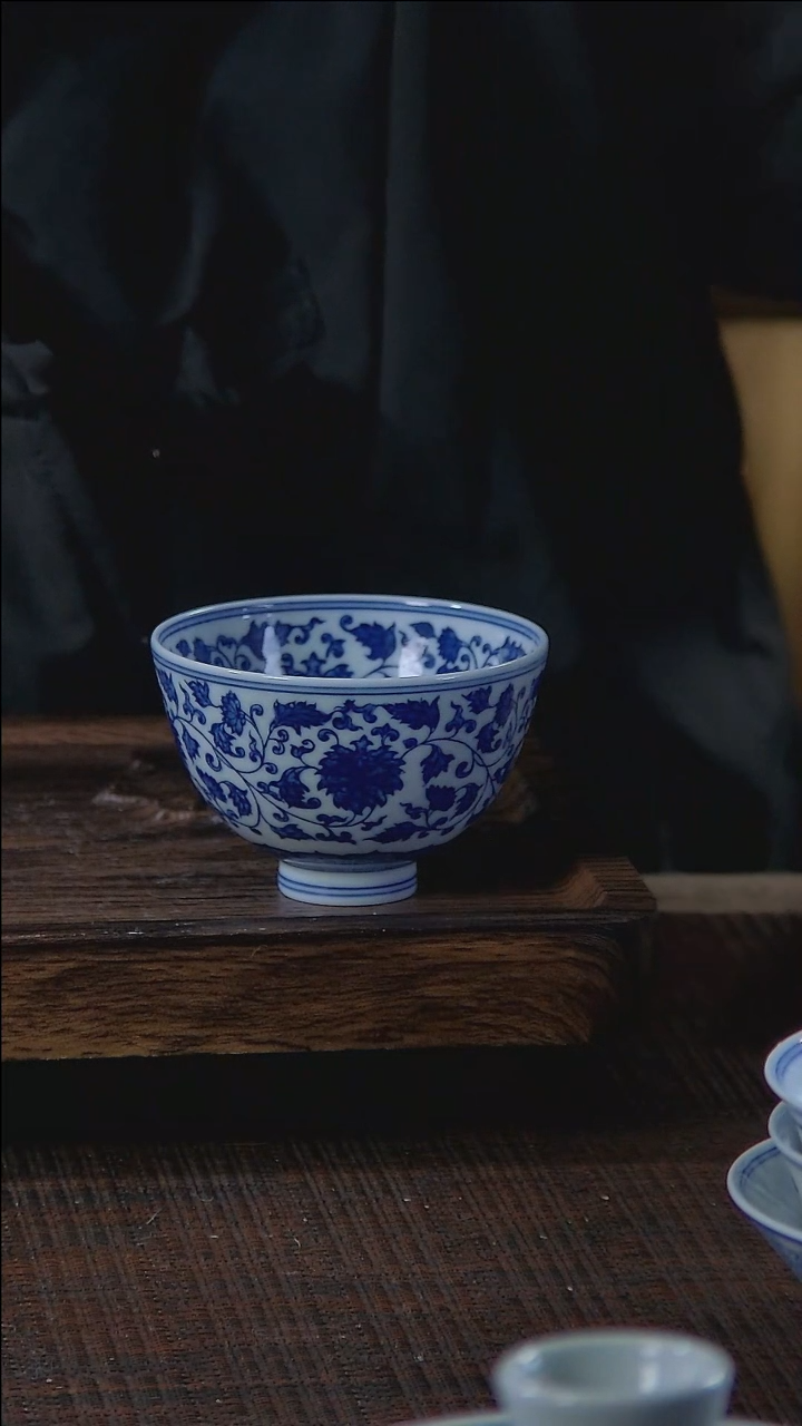 【闪购商品】折葵非器手工手绘满工缠枝鸡心杯