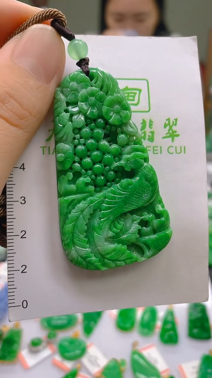 翡翠未镶嵌颈饰24小时鉴赏期 超时不退不换