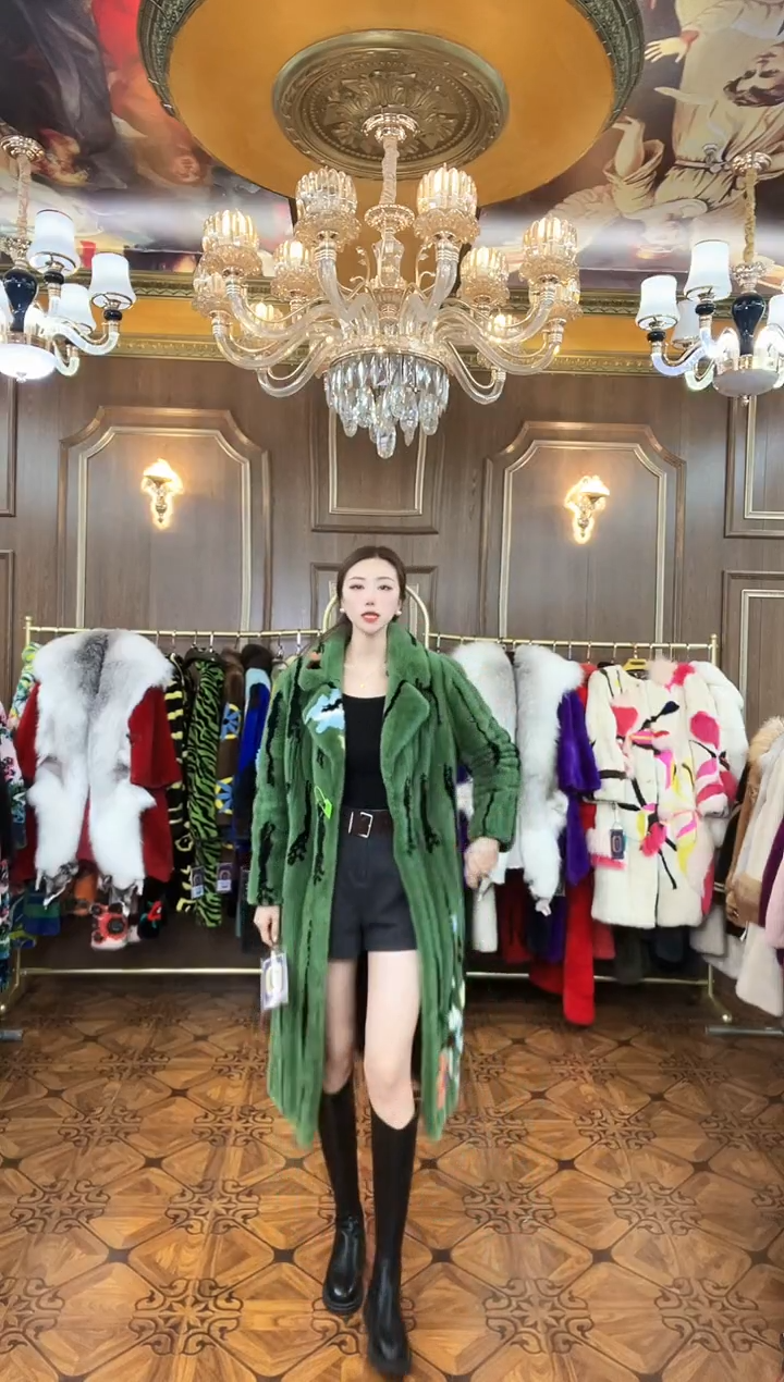 时尚新款貂皮大衣