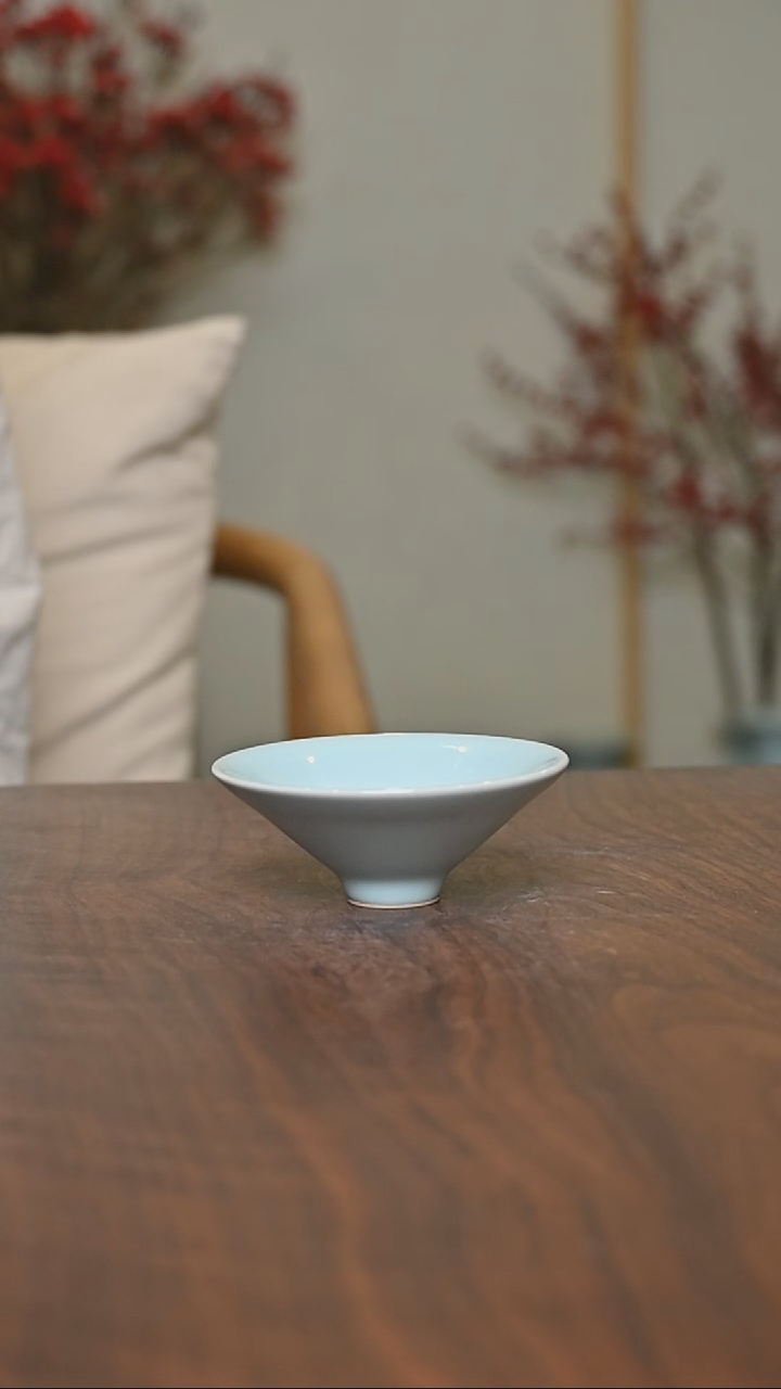 【闪购商品】其他手拉斗笠杯35毫升 天青釉 朱法喜款