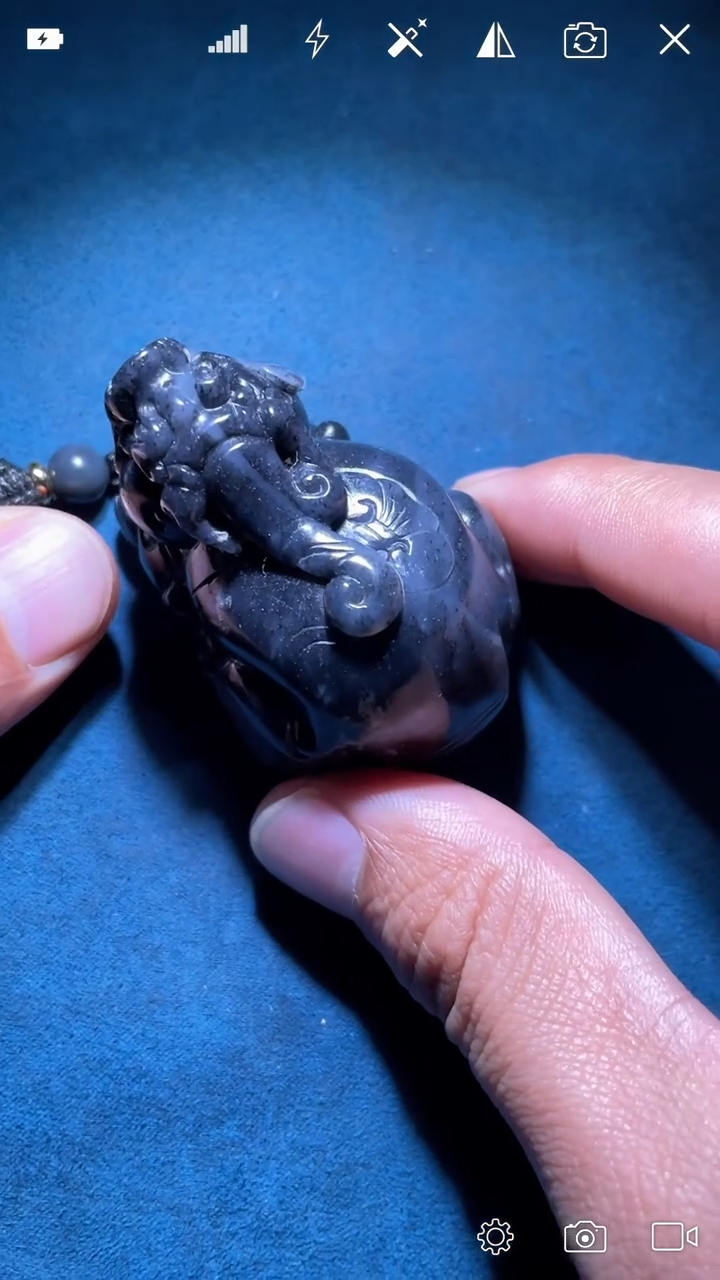 未镶嵌和田玉把件LY 貔貅