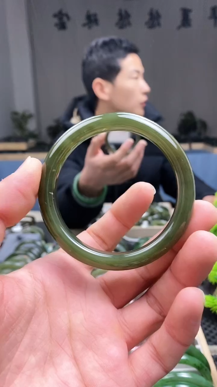 【闪购商品】和田玉手镯未镶嵌58.4