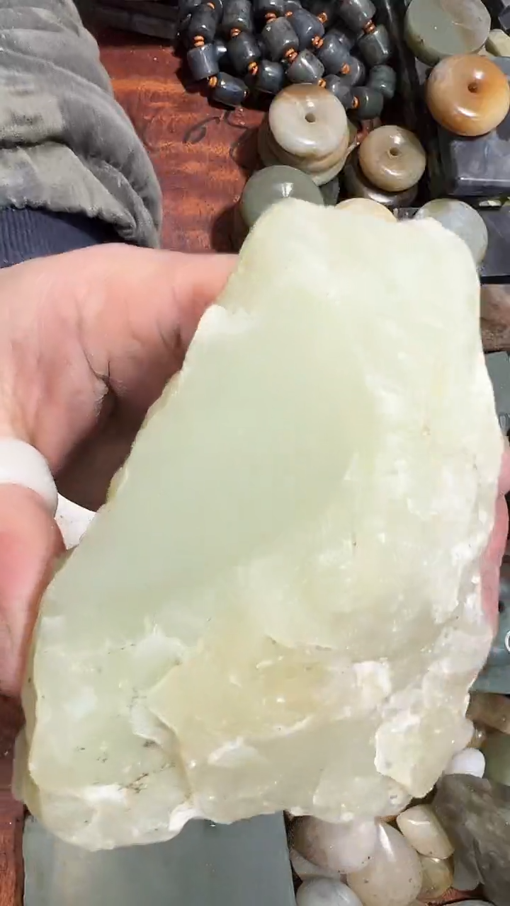 未镶嵌和田玉珠宝半成品1