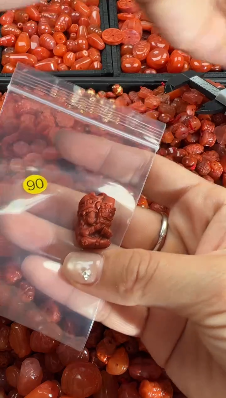 【闪购商品】南红玛瑙手链未镶嵌1