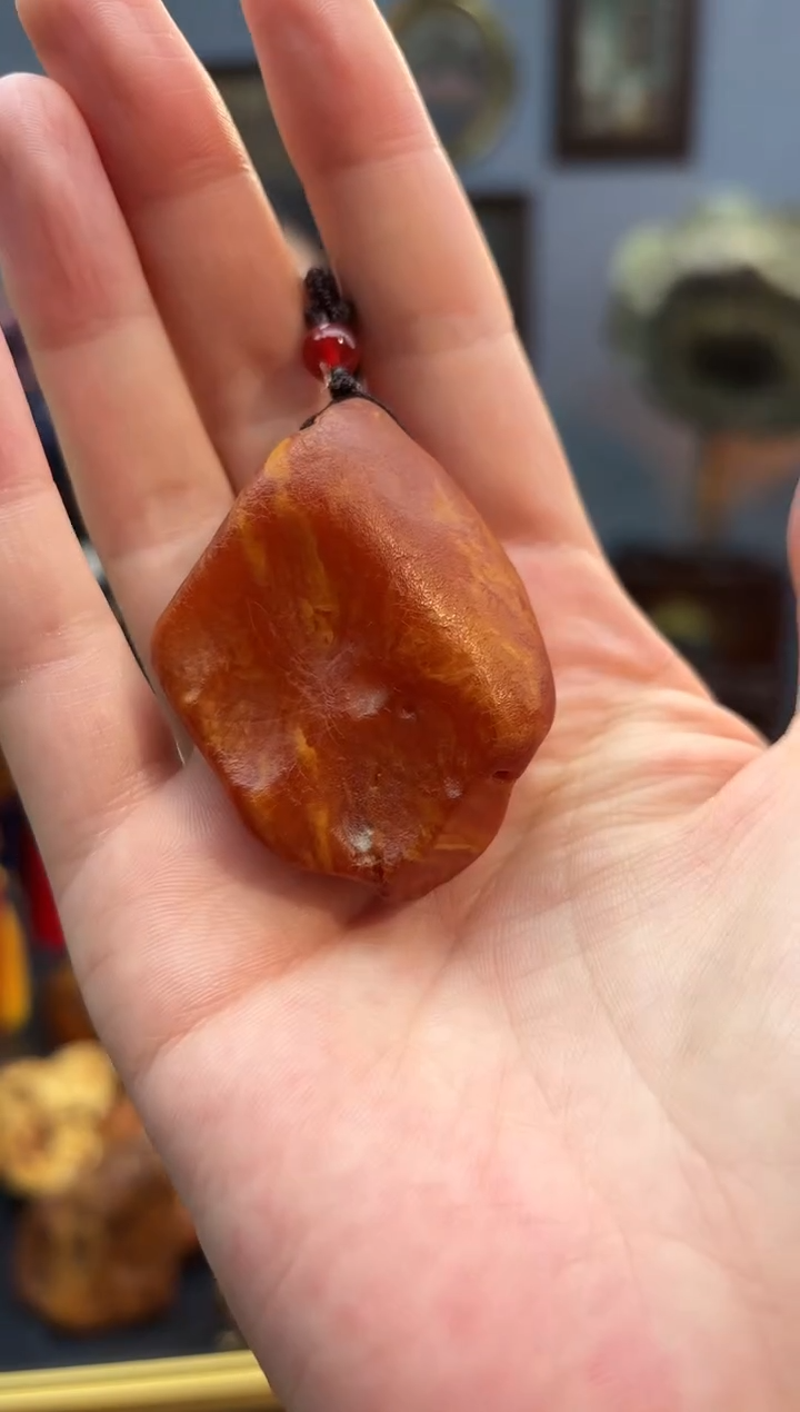 琥珀颈饰未镶嵌吊坠