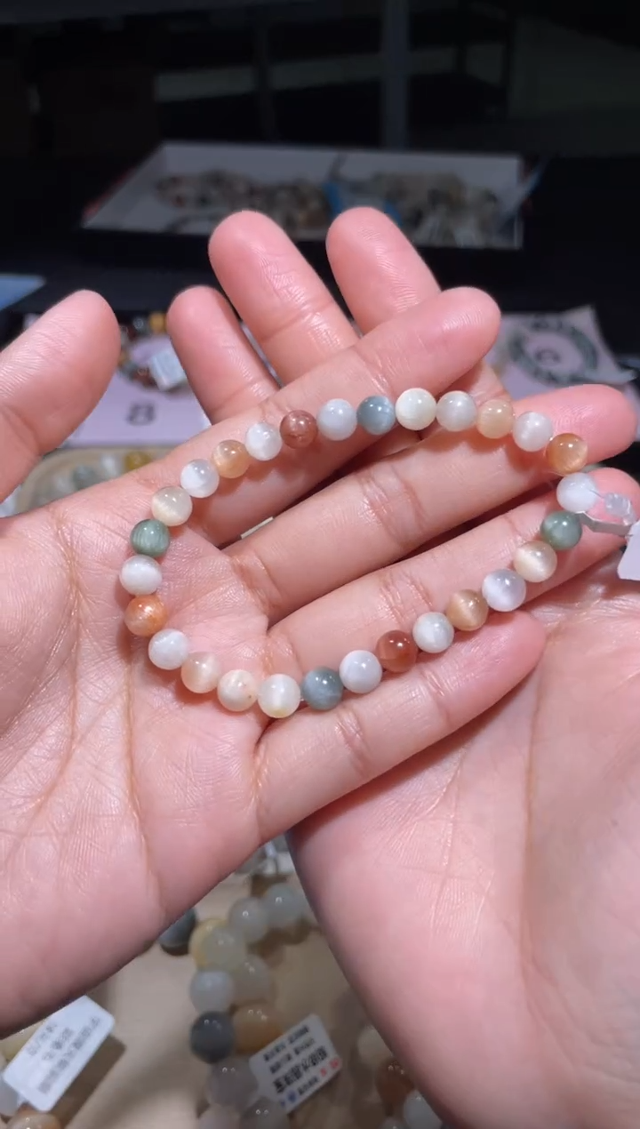 【闪购商品】水晶手链未镶嵌8号多样性发货一O 约6+