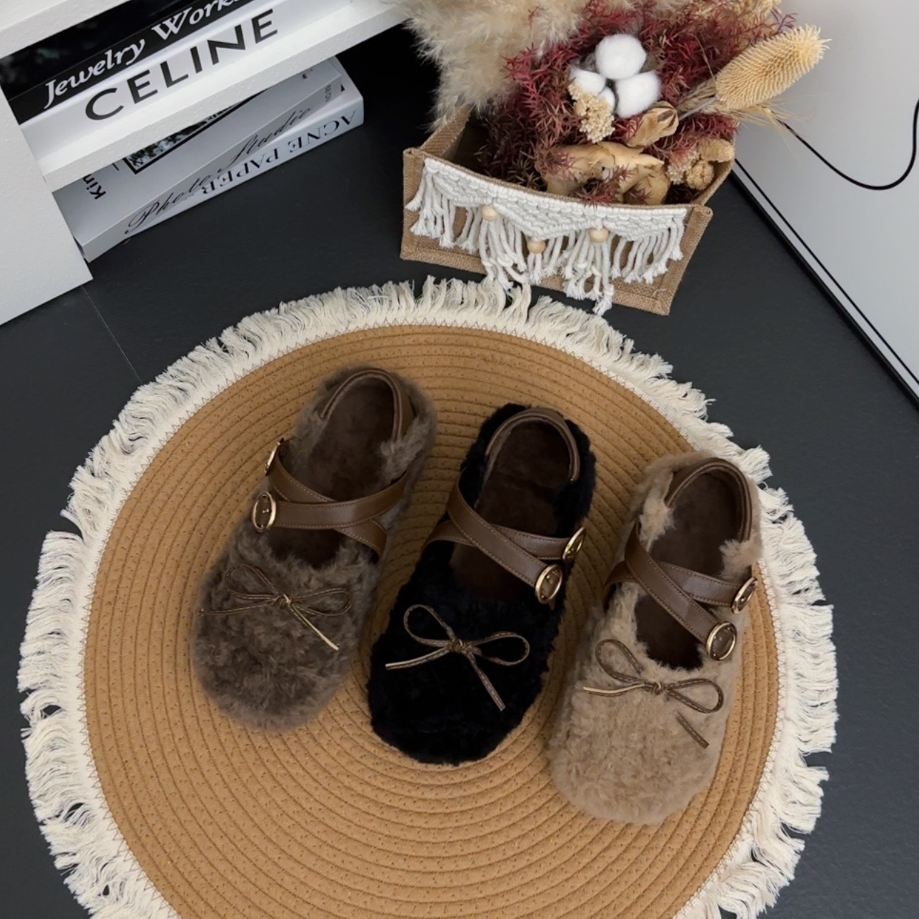 秋冬蝴蝶结交叉绑带甜美厚底软底舒适百搭休闲防滑外穿女毛毛鞋