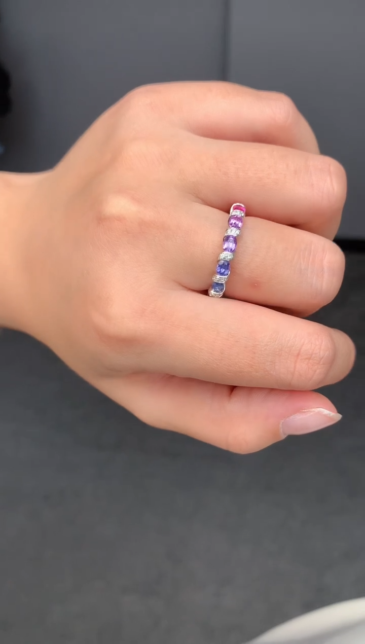 【闪购商品】彩色蓝宝石戒指18K金镶嵌彩蓝宝戒指