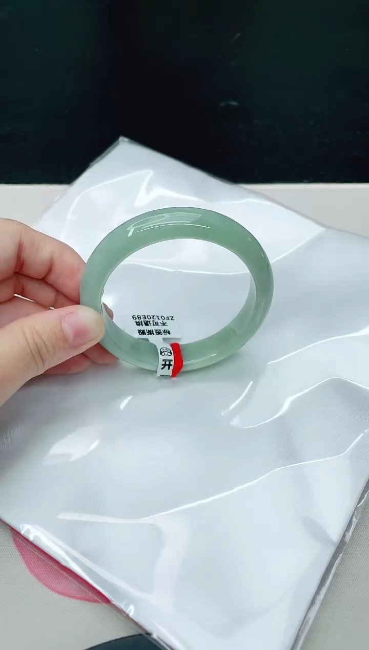 翡翠未镶嵌手镯天然A货翡翠56.7