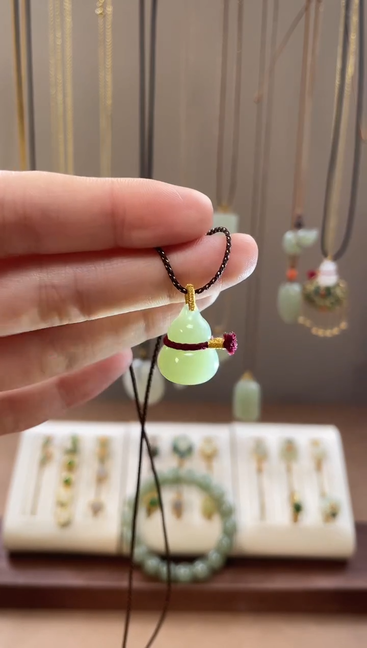 颈饰未镶嵌和田玉和田玉吊坠