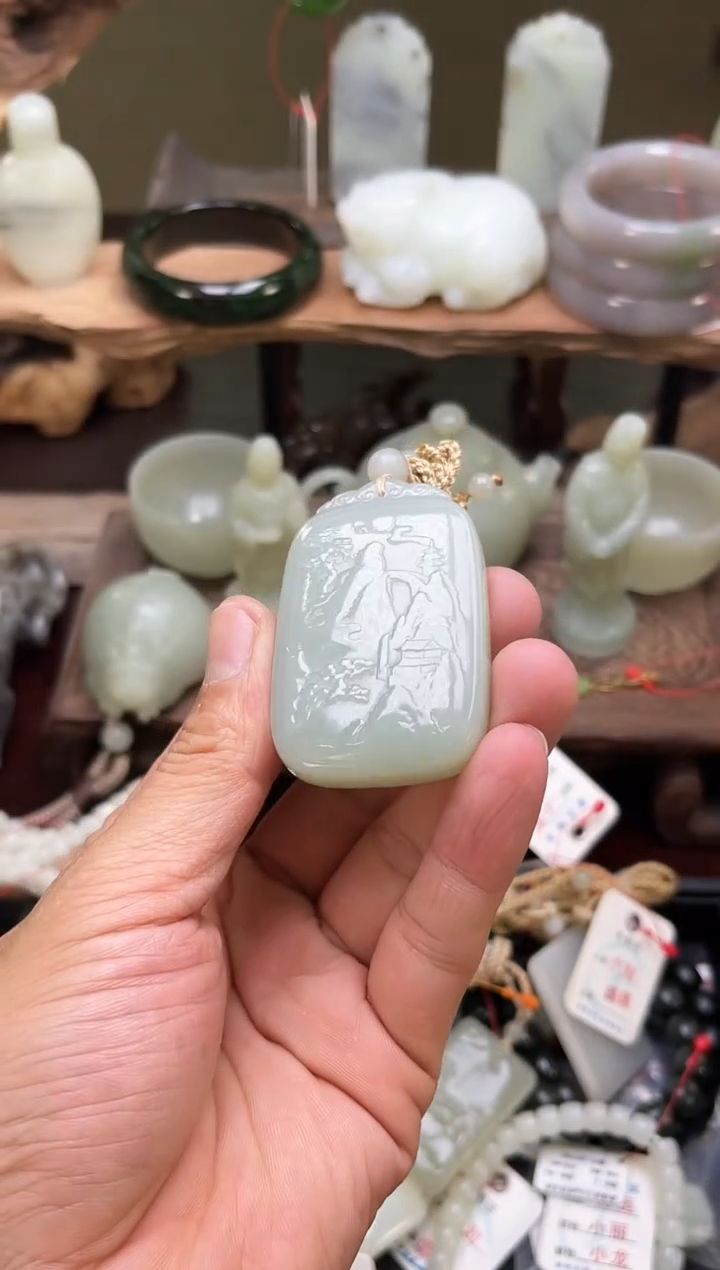 【闪购商品】和田玉吊坠未镶嵌且末青白 山水无事牌9007110