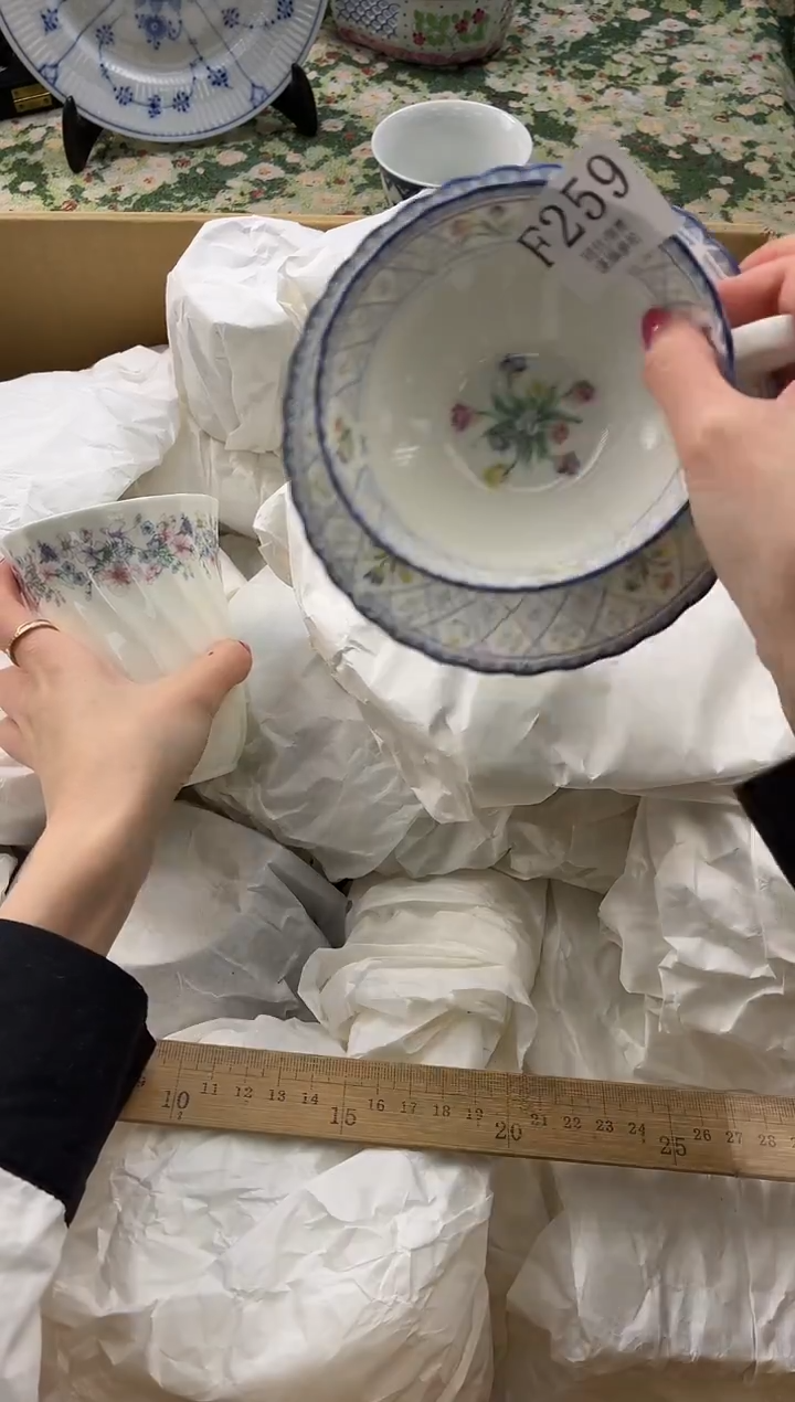 瓷片退****历       F259