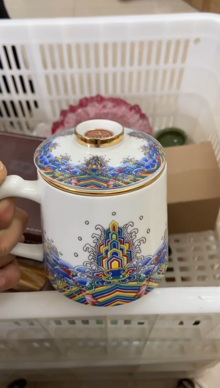 杯无运费险有瑕疵的摄影的产品有使用过的痕迹有点脏介意勿拍