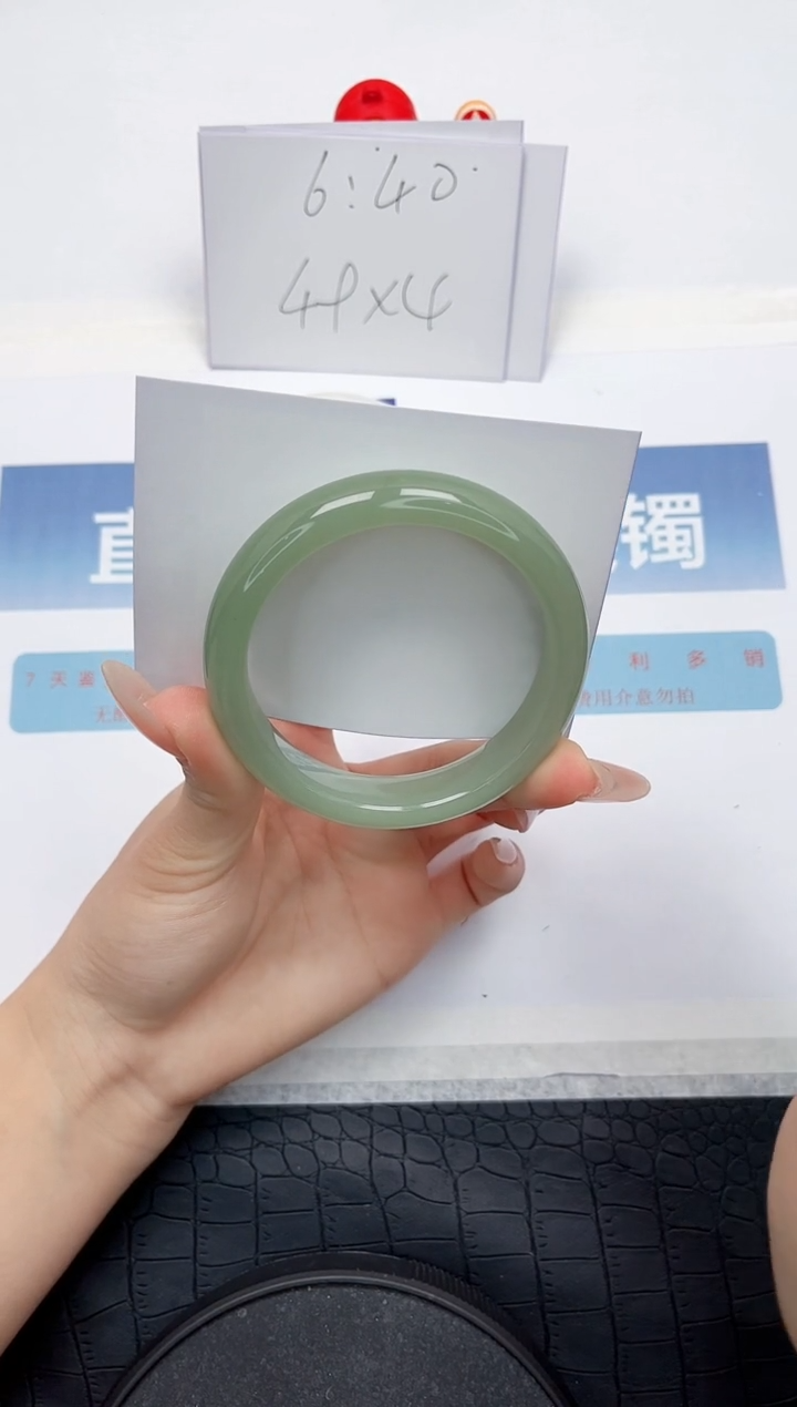 【闪购商品】石英质玉手镯未镶嵌L80-56.9