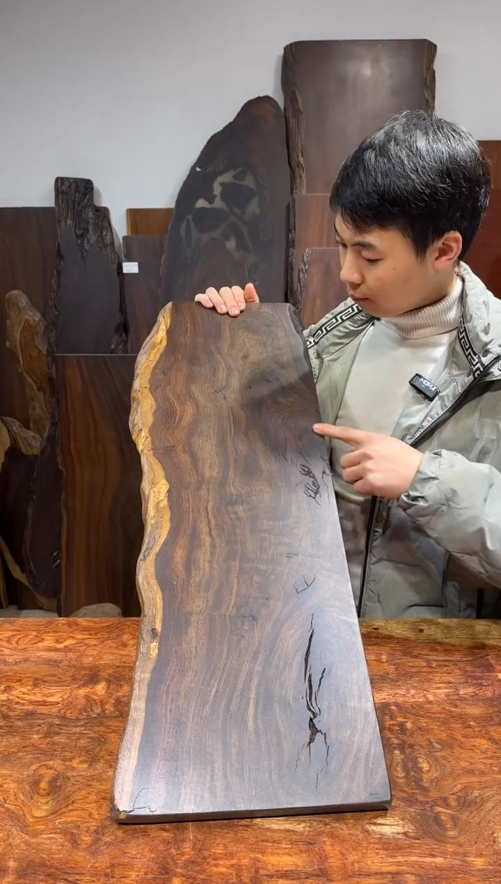 风车木（黑檀木）尺寸79*27*2.2编号136