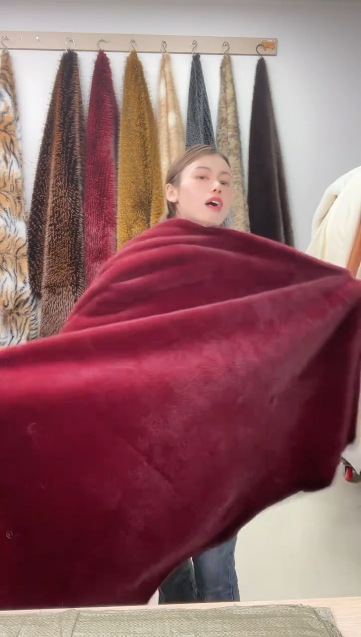 狐狸毛B24尺寸1.9*1