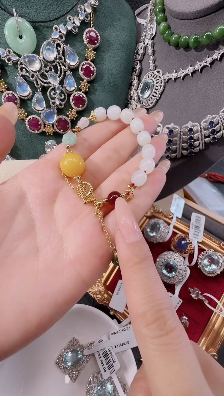 未镶嵌手链和田玉手串