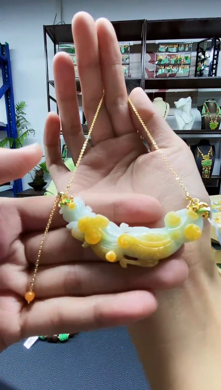 翡翠未镶嵌颈饰翡翠吊坠