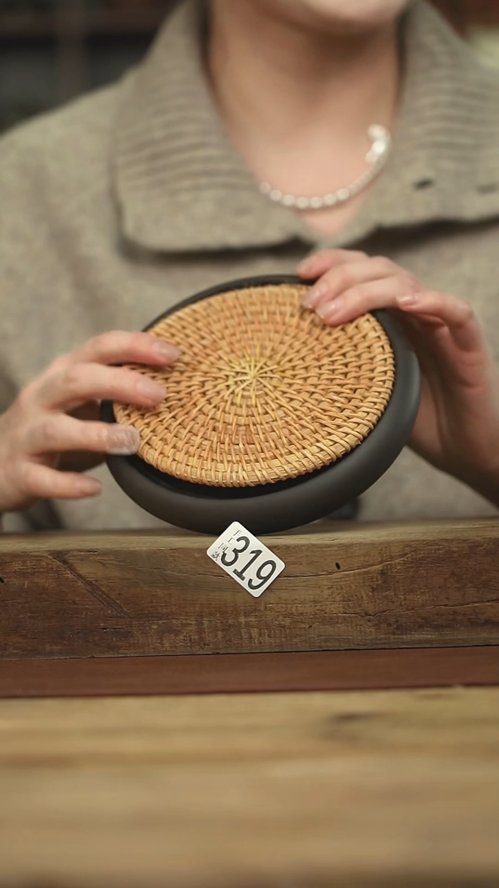 福利！！不顾一切落单！！紫砂藤垫蓄水壶承