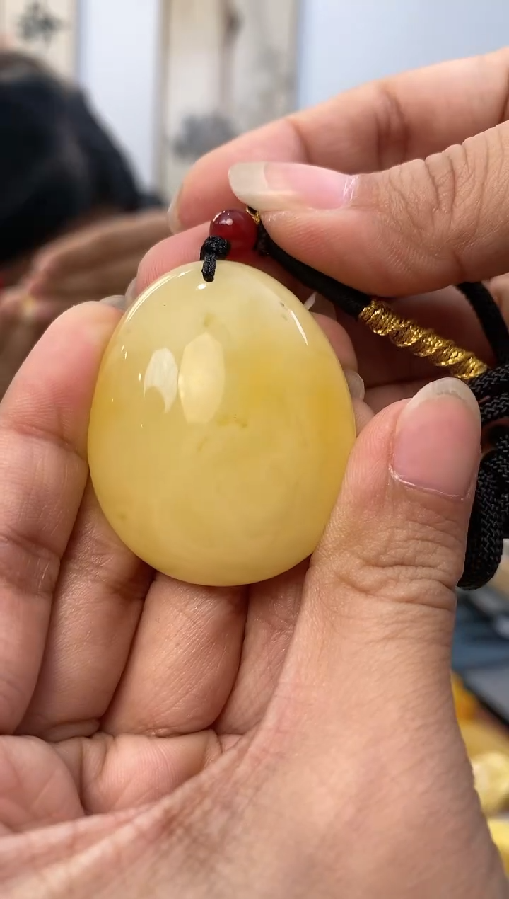 【闪购商品】蜜蜡裸石未镶嵌天然琥珀蜜蜡水滴