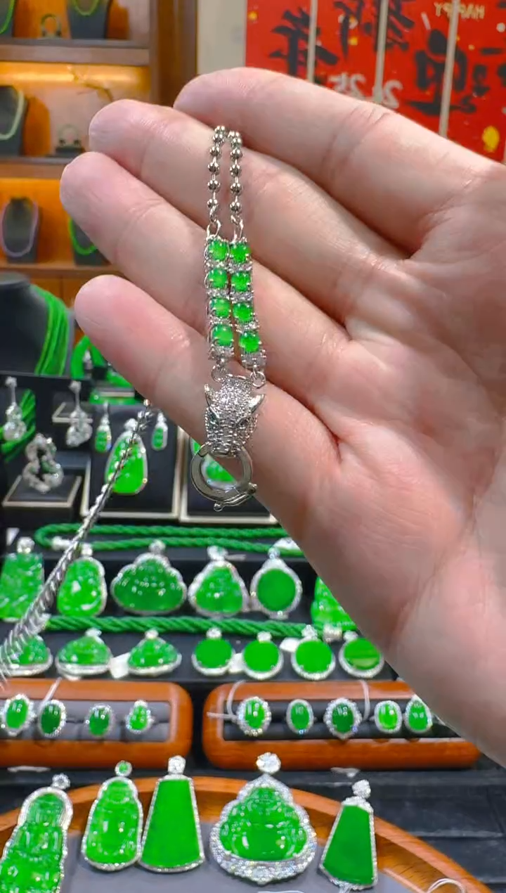 翡翠未镶嵌颈饰天然a货翡翠