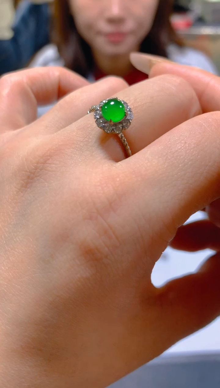 未镶嵌戒指翡翠多样性发一