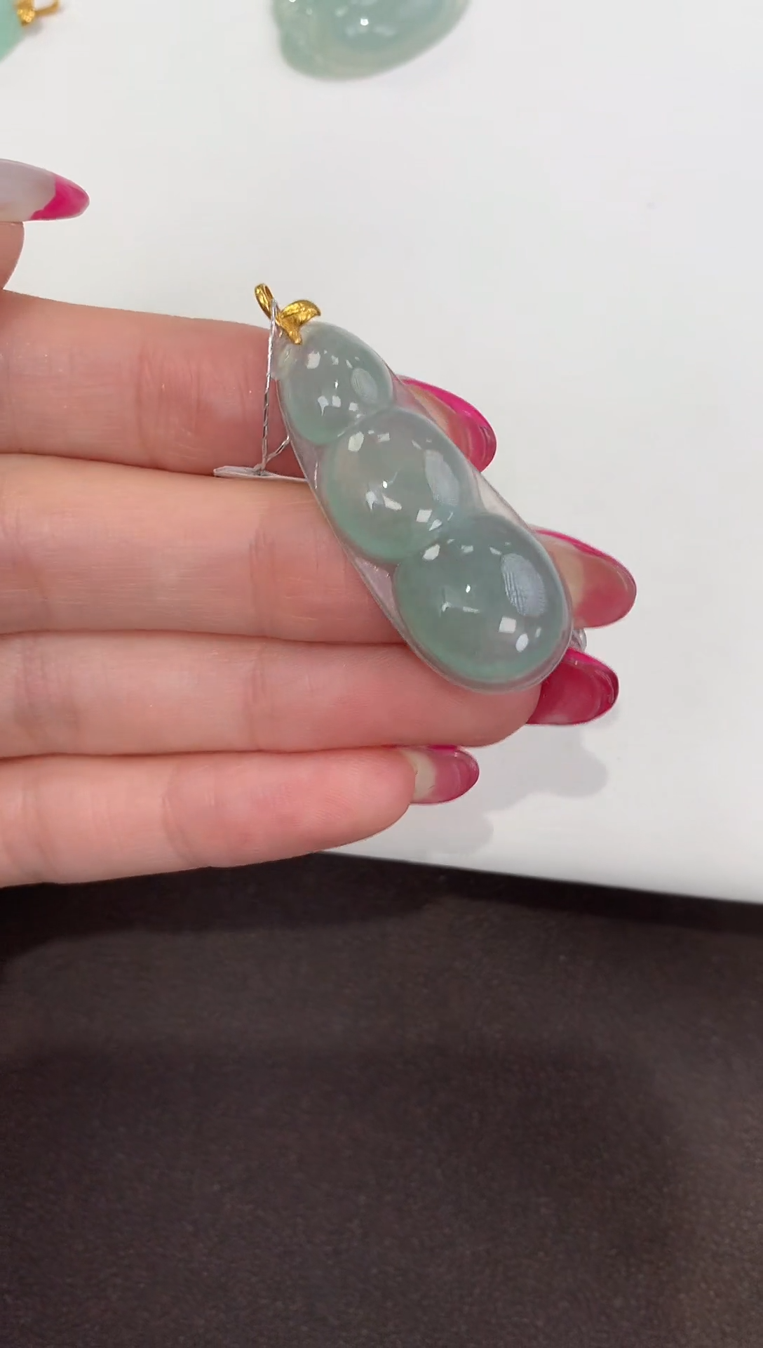 颈饰18K金镶嵌翡翠缅甸a货翡翠