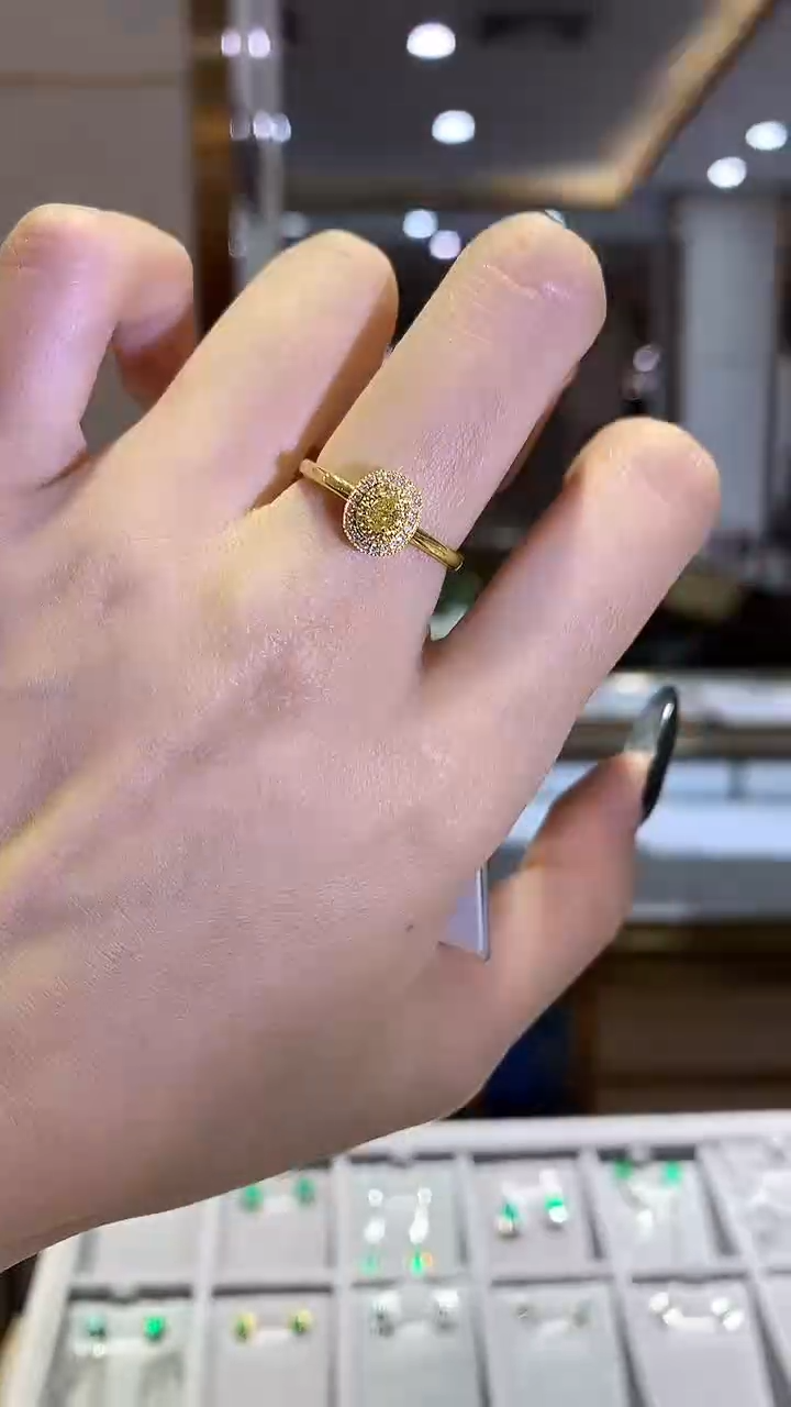 【闪购商品】钻石戒指18K金镶嵌钻石戒指