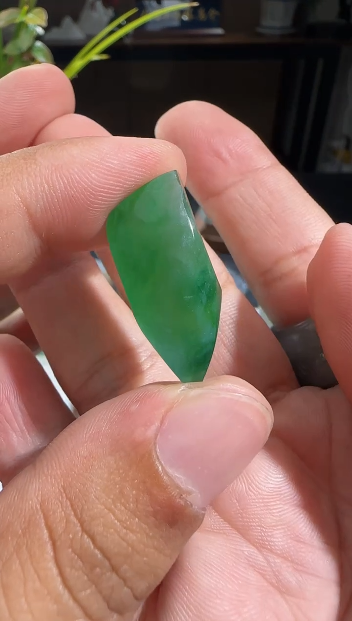 定制翡翠未镶嵌缅甸A货翡翠