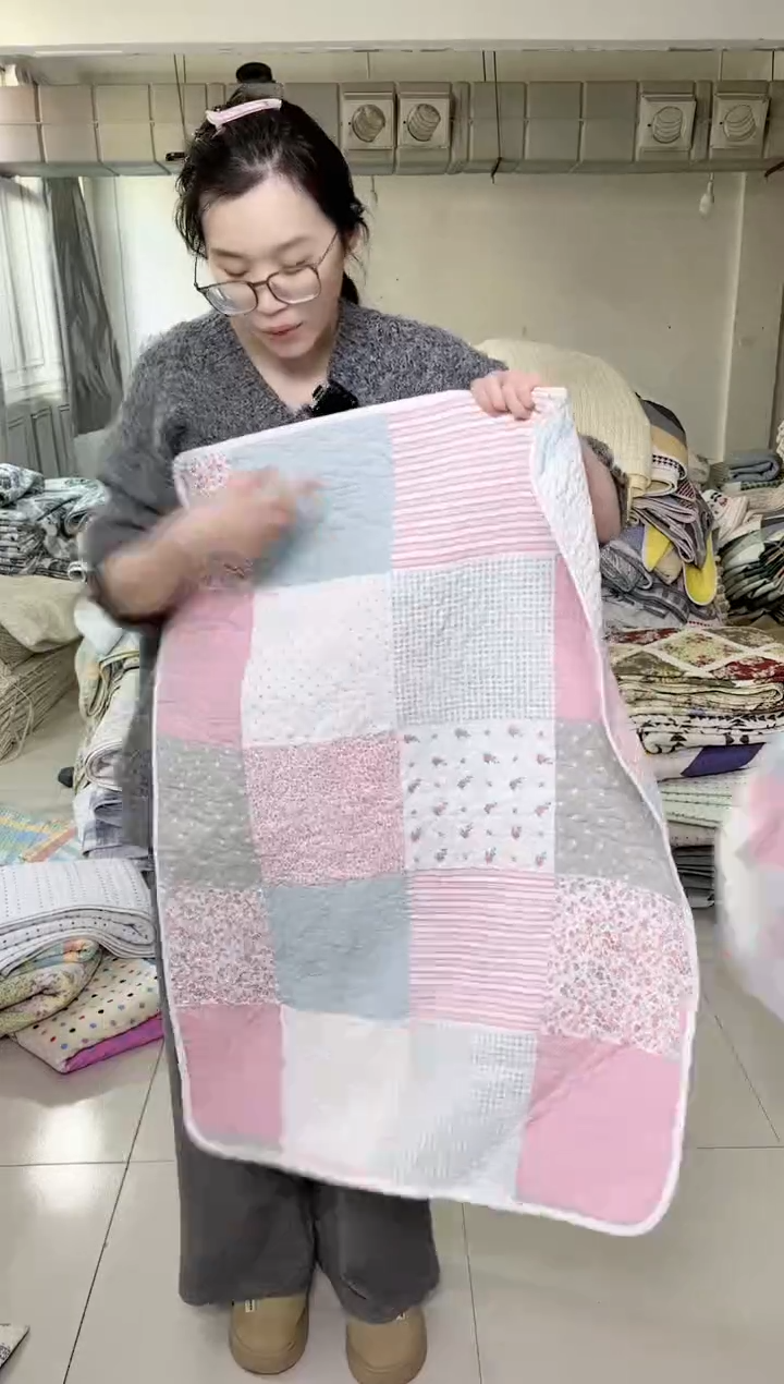 棉70*100粉拼格子