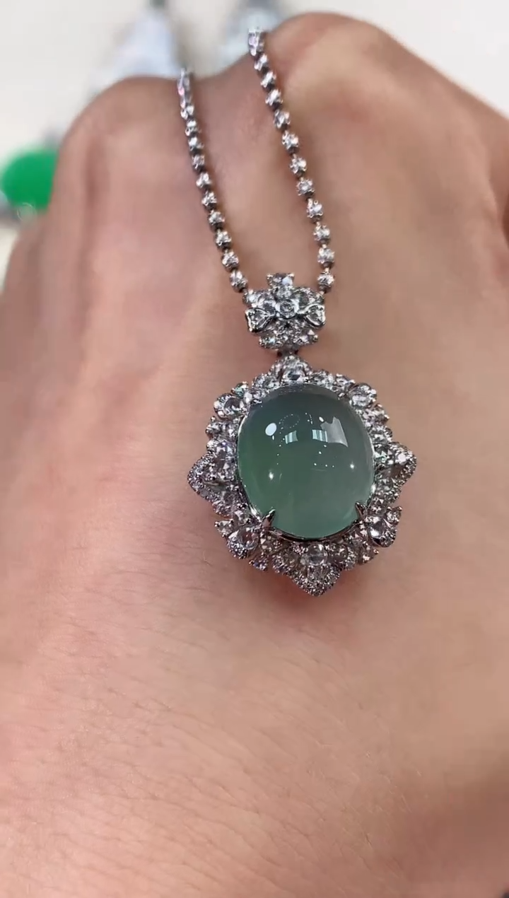 【闪购商品】翡翠吊坠(不含链)18K金镶嵌B207