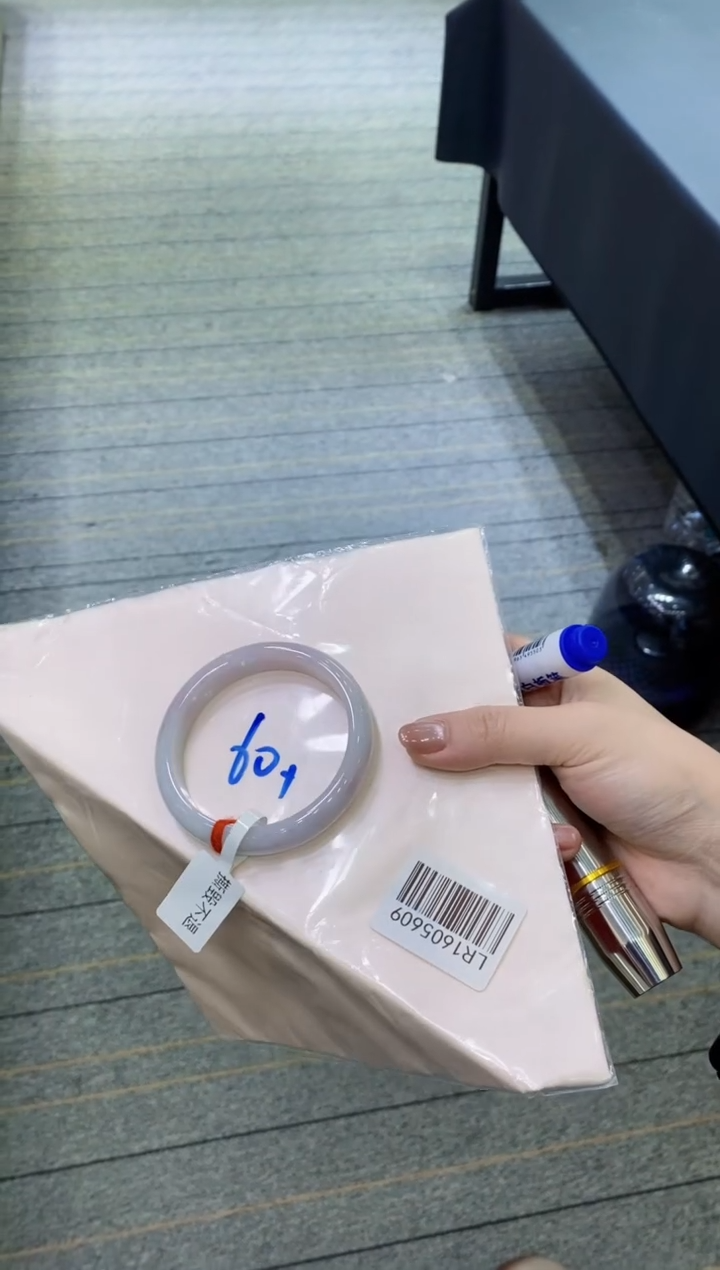 【闪购商品】翡翠手镯未镶嵌111111111111