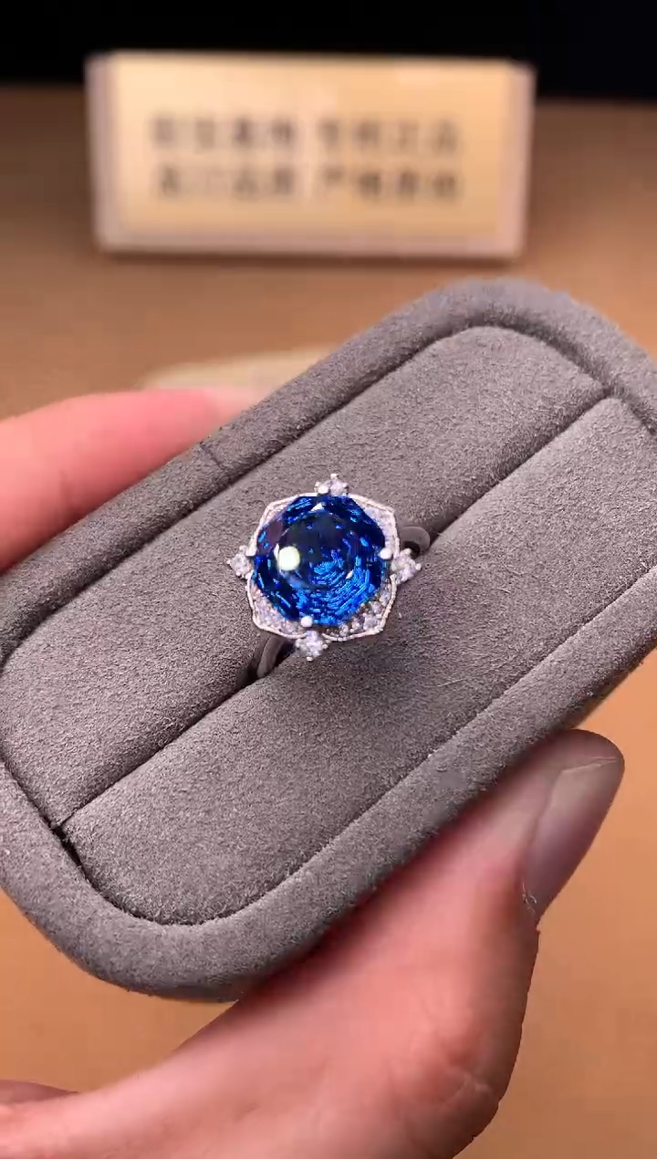 银S925镶嵌戒指托帕石3423