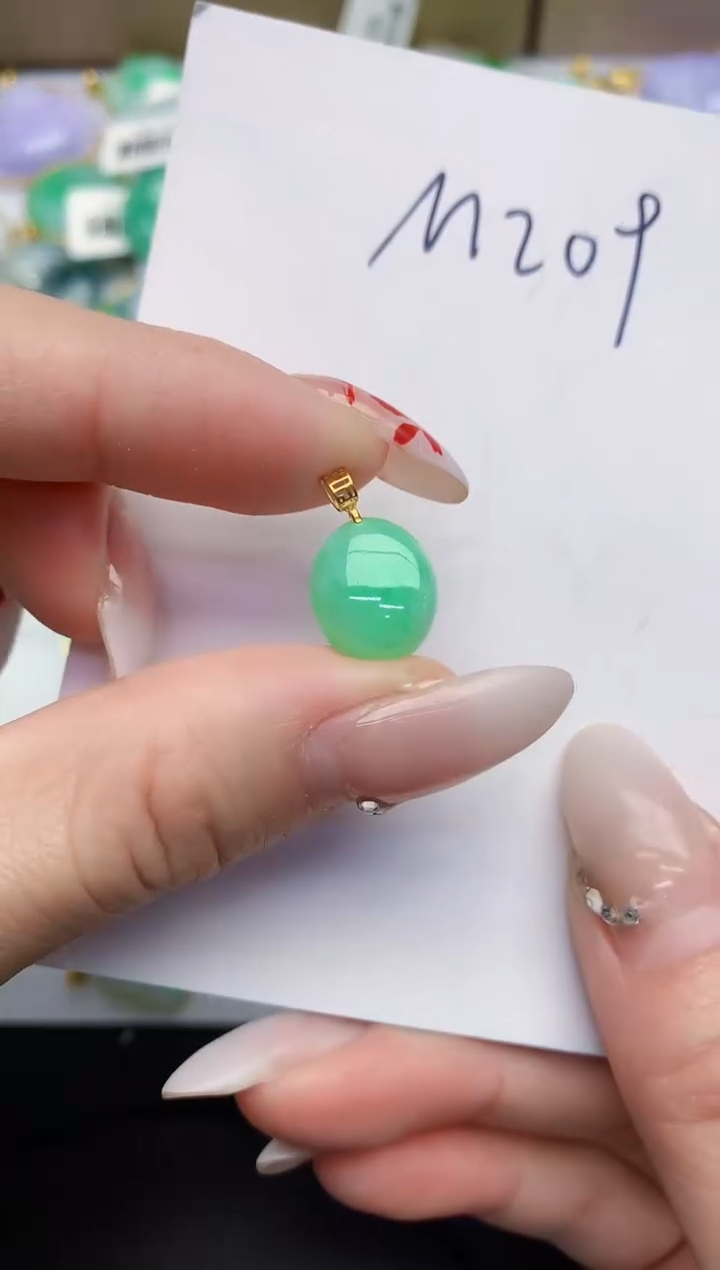 【闪购商品】翡翠颈饰18K金镶嵌000000000000