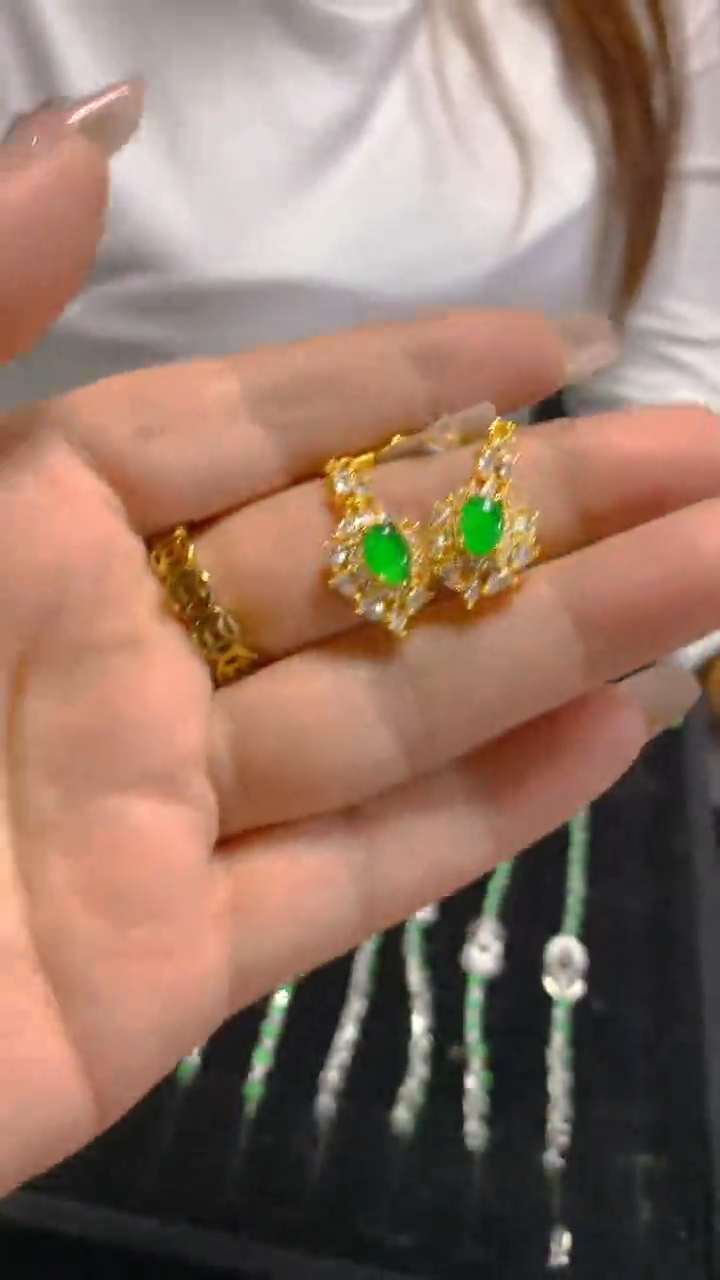 【闪购商品】翡翠耳饰未镶嵌1001397222多样性发一