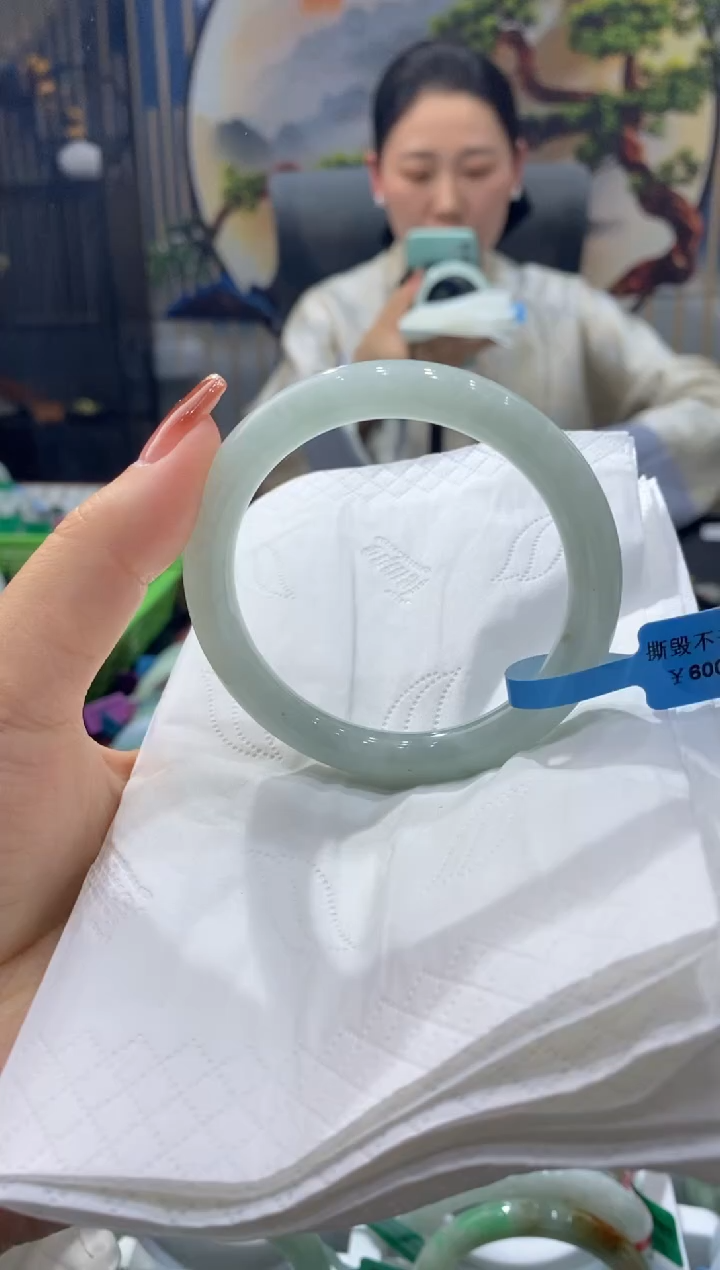 【闪购商品】翡翠手镯未镶嵌00007791