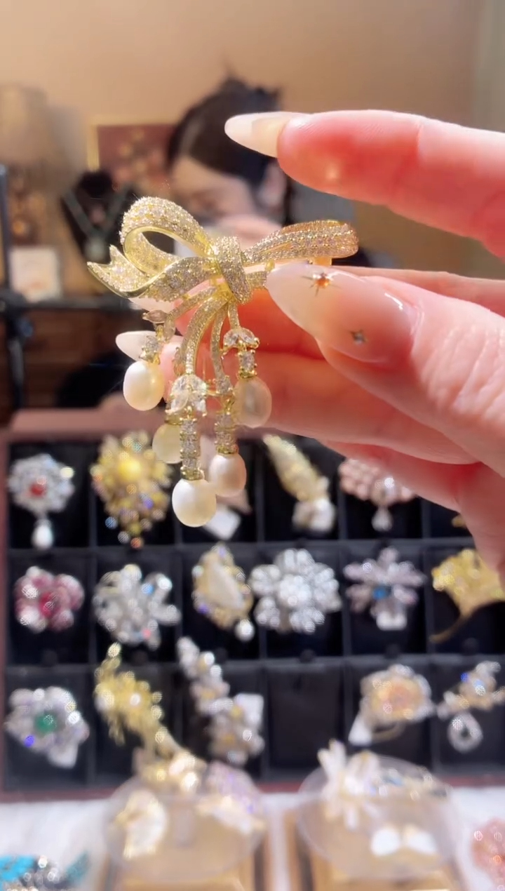 合成立方氧化锆铜合金蝴蝶结