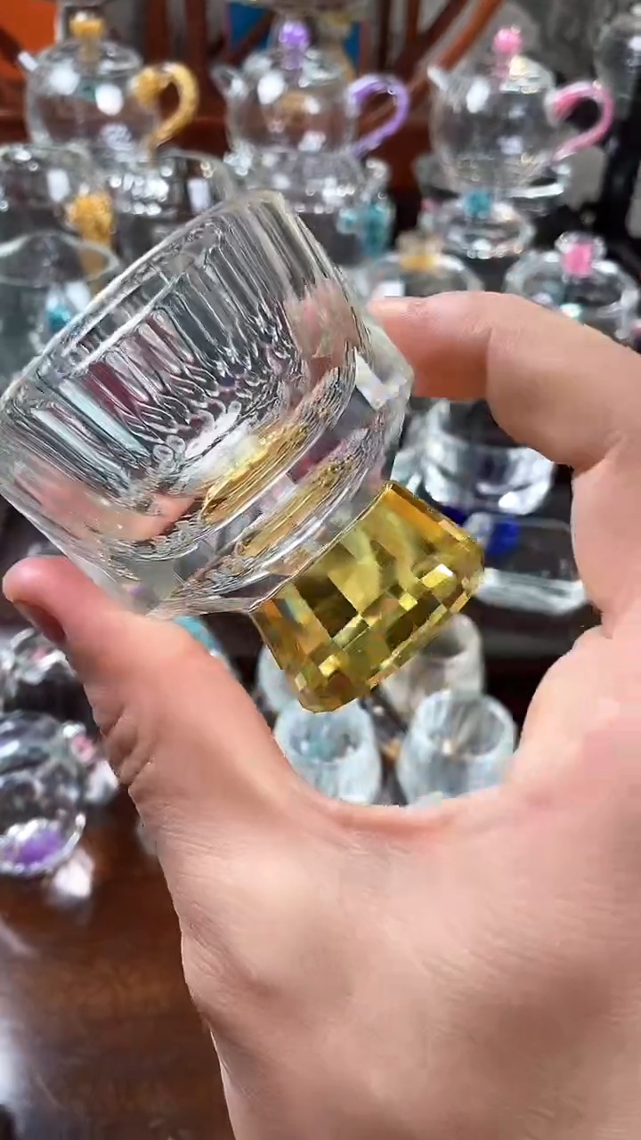 【闪购商品】玺宴新款水晶竖纹杯黄色