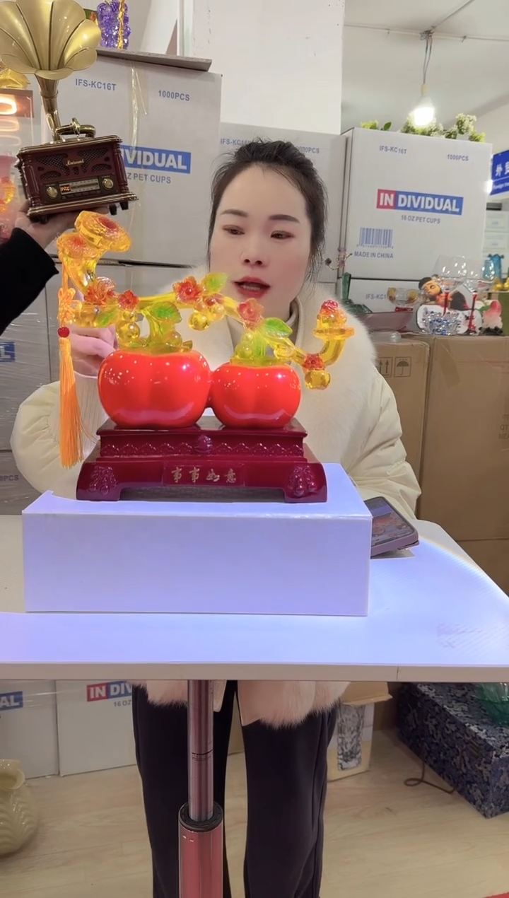【闪购商品】无铅玻璃迪喜花器-c-早 