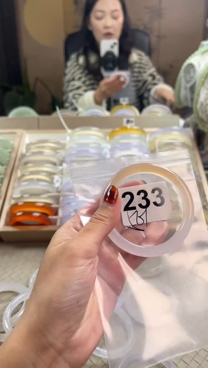 手镯玛瑙/玉髓未镶嵌233