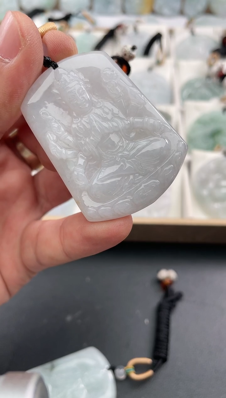 颈饰未镶嵌翡翠26/01/02/203