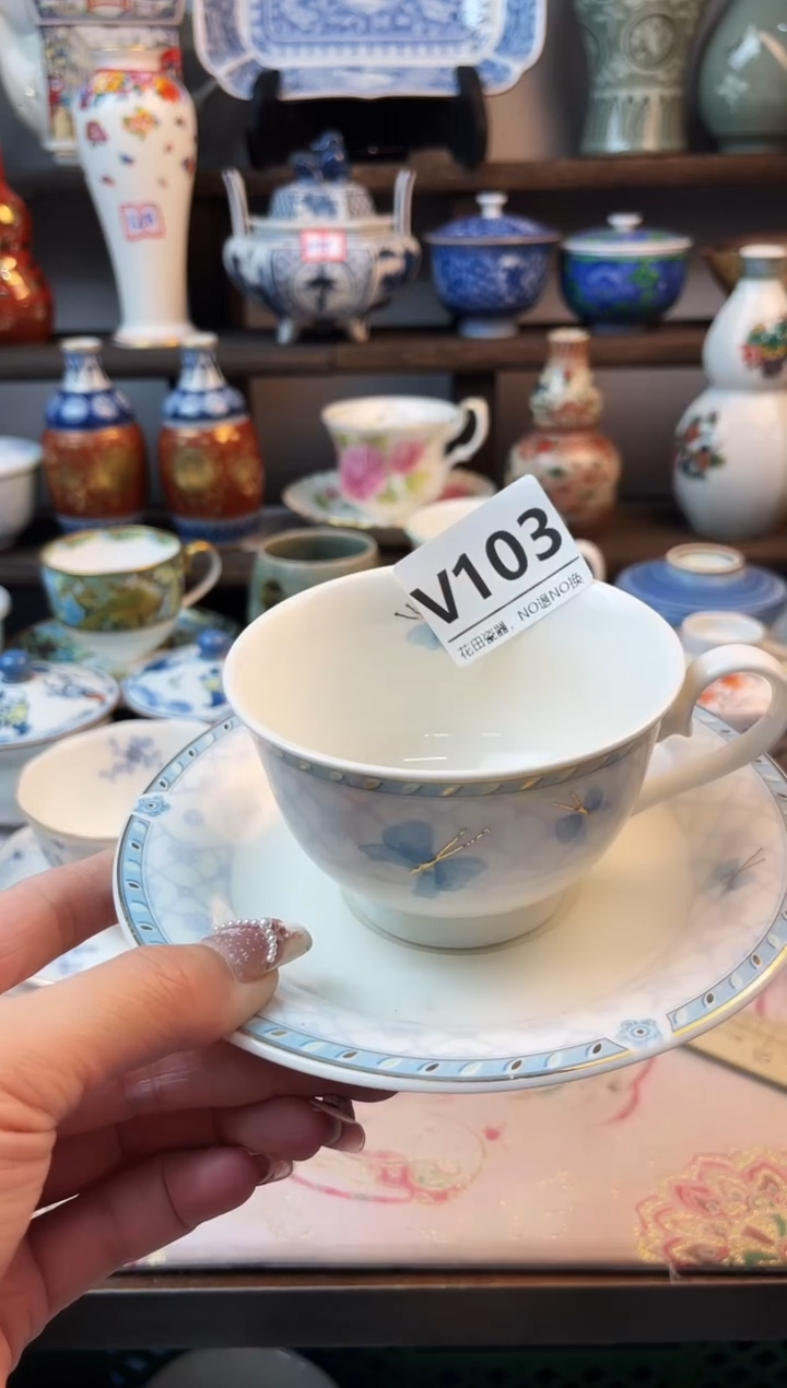 瓷片红*KV103不退不换.感谢理解