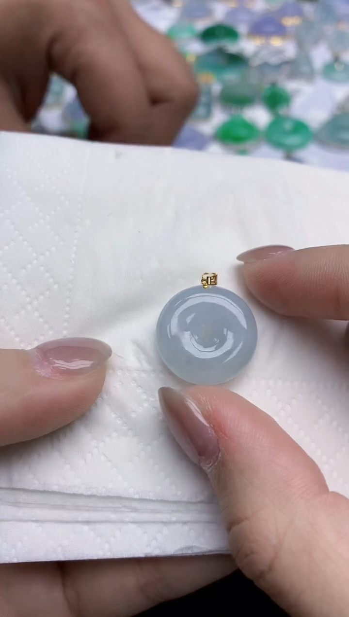 【闪购商品】翡翠颈饰未镶嵌天然翡翠A货