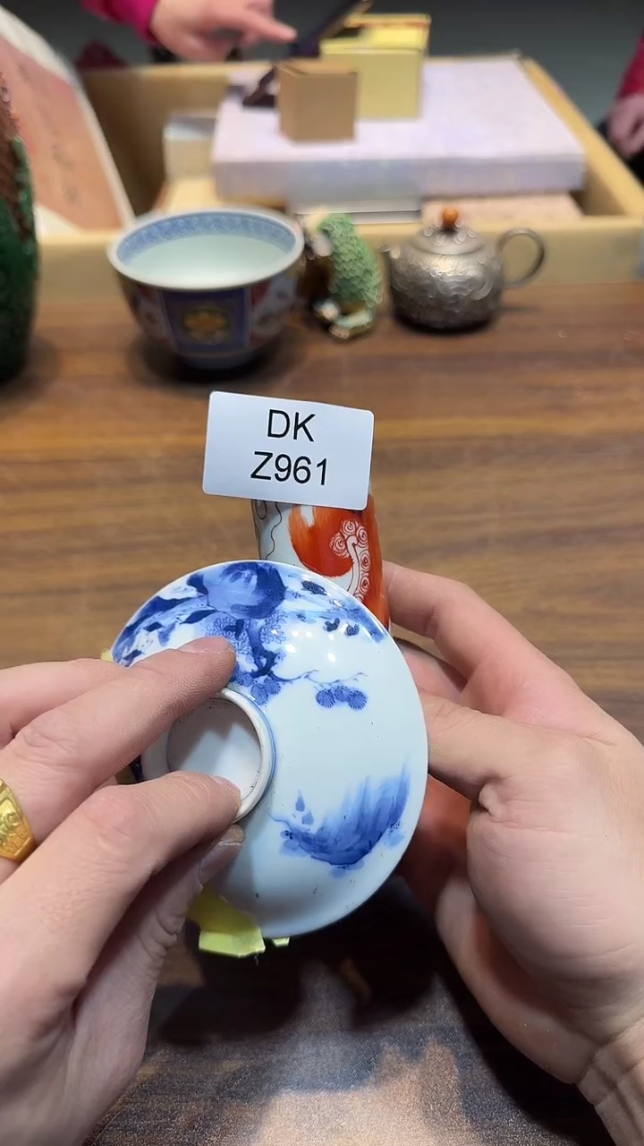 瓷片冷*哈哈哈哈哈哈961