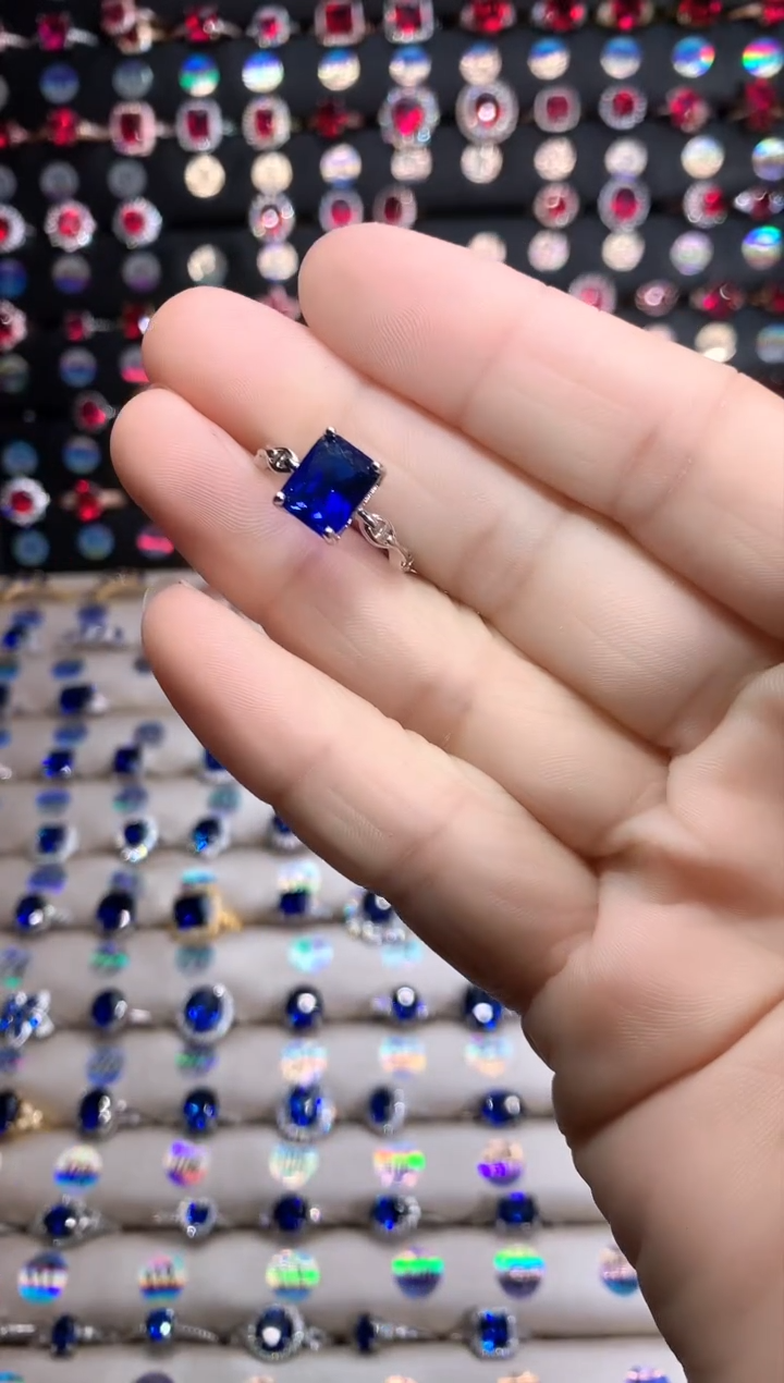 【闪购商品】蓝宝石戒指银S925镶嵌银色7.9
