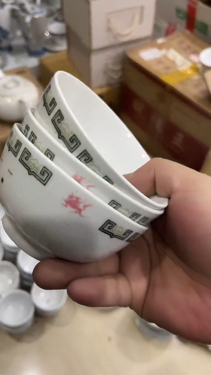 微瑕3个湖南醴陵釉下五彩陶瓷