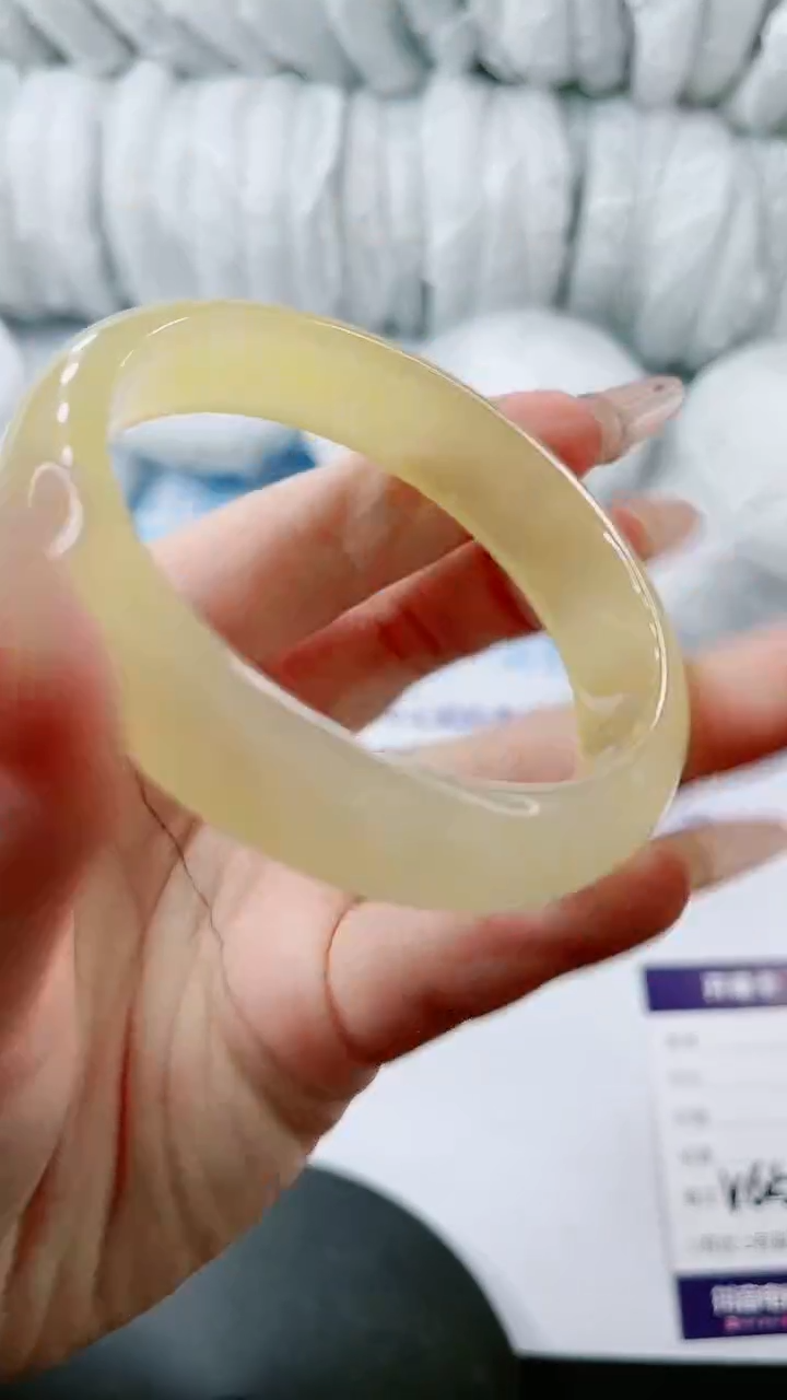 【闪购商品】石英质玉手镯未镶嵌多样性发货V650