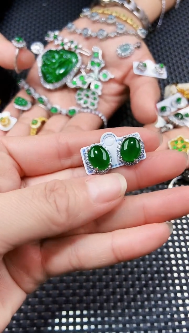 【闪购商品】翡翠耳饰未镶嵌111111111